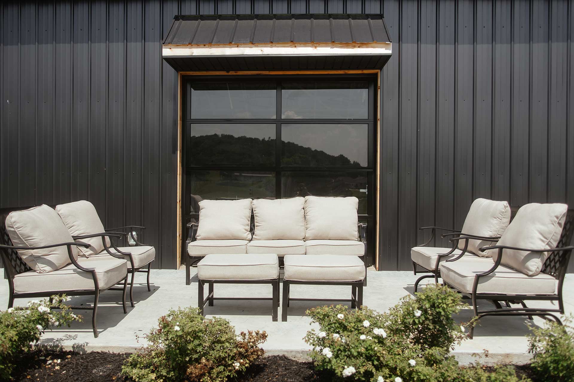 outdoor seating area behind the barn